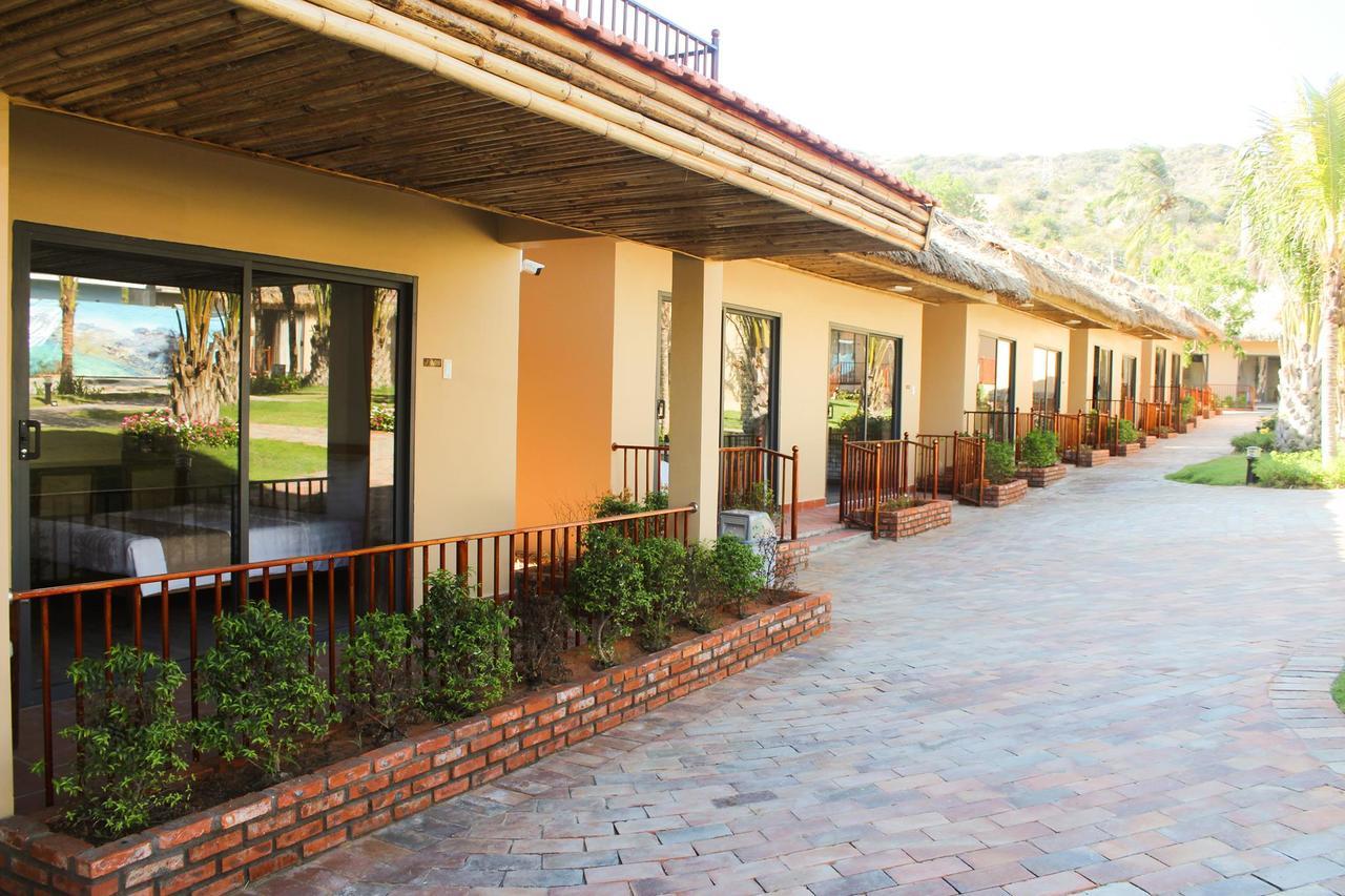 Eagles Beach Resort Phan Thiết Esterno foto